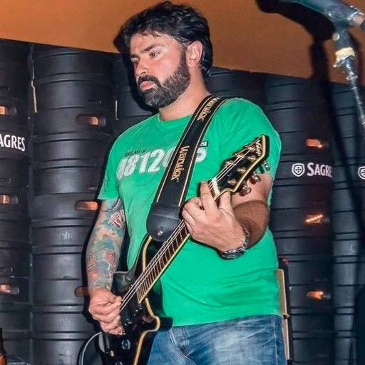 fontes-music-banda-ricardo-avelar